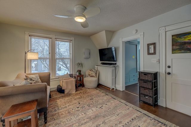 1913 Carroll Avenue, Saint Paul, MN 55104