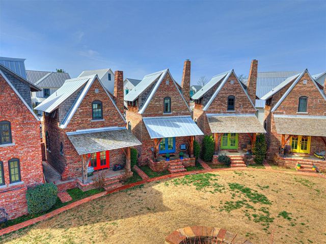 41 Redbud Street C, Carlton Landing, OK 74432