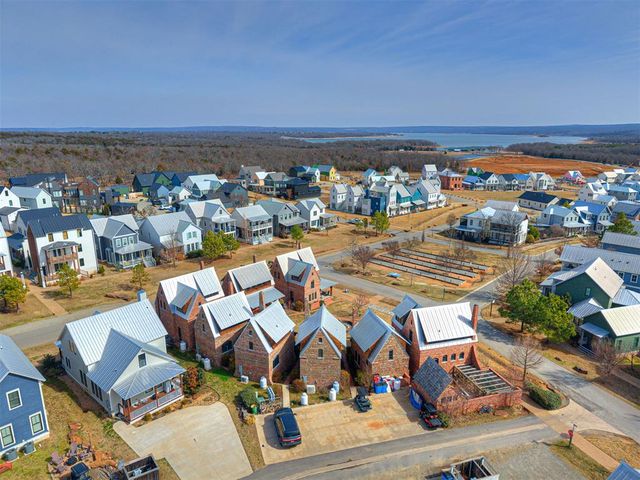 41 Redbud Street C, Carlton Landing, OK 74432