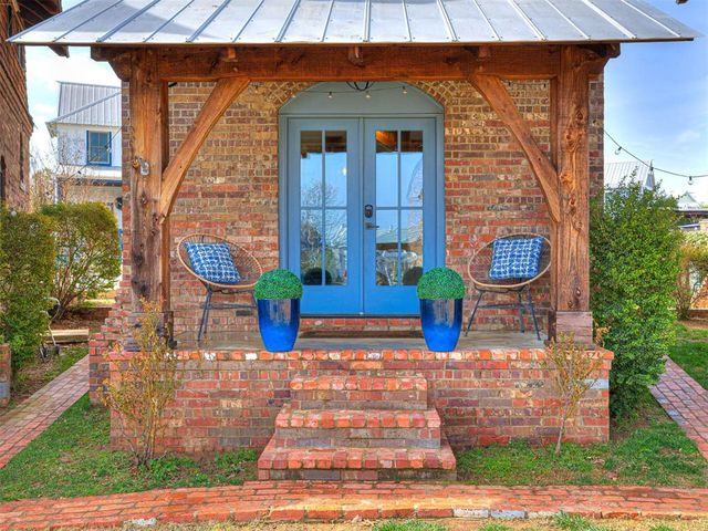 41 Redbud Street C, Carlton Landing, OK 74432