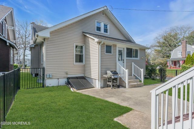 115 Grassmere Avenue N, Interlaken, NJ 07712