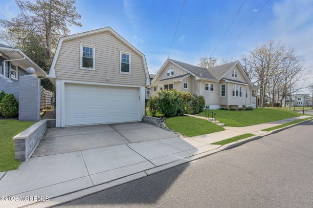 115 Grassmere Avenue N, Interlaken, NJ 07712