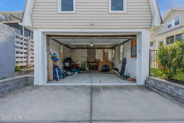 115 Grassmere Avenue N, Interlaken, NJ 07712