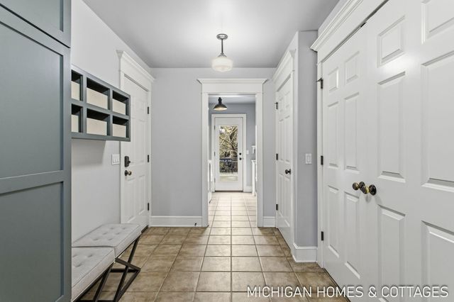 5484 Lakeshore Avenue, Port Sheldon Twp, MI 49424
