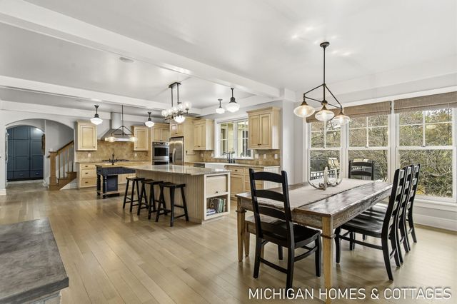5484 Lakeshore Avenue, Port Sheldon Twp, MI 49424