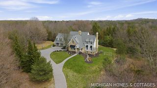 5484 Lakeshore Avenue, Port Sheldon Twp, MI 49424