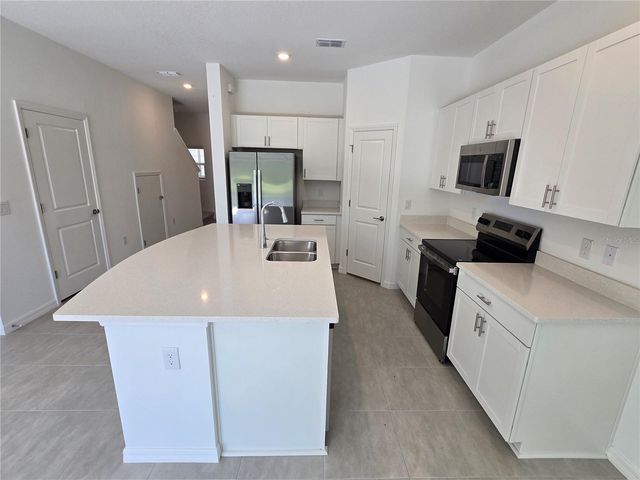 2073 HALLIER COVE, Wesley Chapel, FL 33543