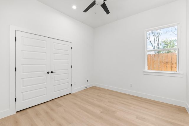 5903 Doolittle Blvd, Houston, TX 77033