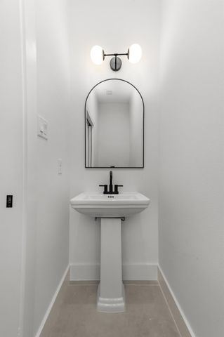 5903 Doolittle Blvd, Houston, TX 77033