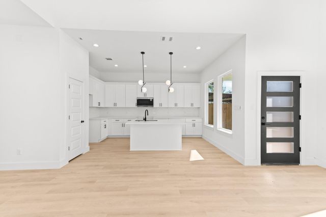 5903 Doolittle Blvd, Houston, TX 77033