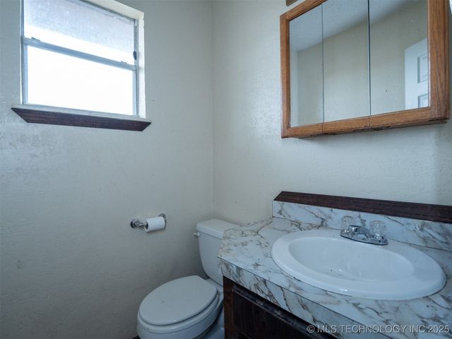 13221 E Highway 3 Highway, Atoka, OK 74525