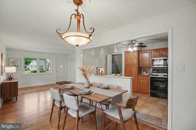 12 CHESHIRE CIRCLE, Broomall, PA 19008