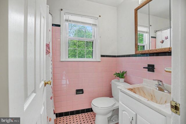 12 CHESHIRE CIRCLE, Broomall, PA 19008