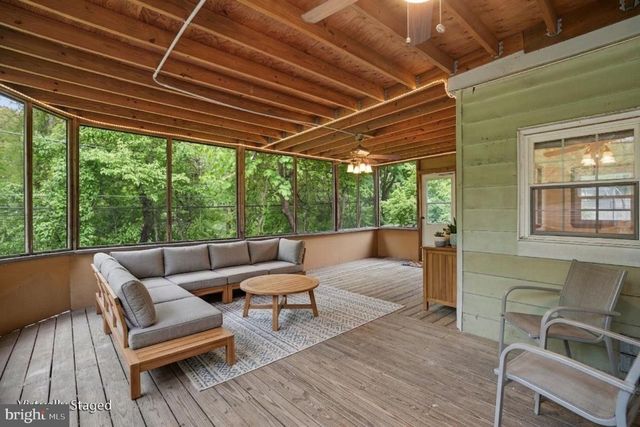 12 CHESHIRE CIRCLE, Broomall, PA 19008