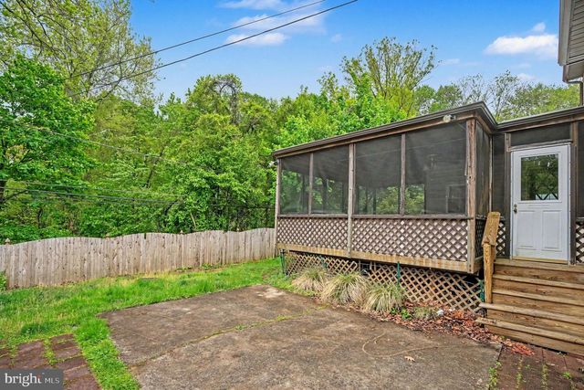12 CHESHIRE CIRCLE, Broomall, PA 19008