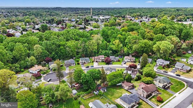 12 CHESHIRE CIRCLE, Broomall, PA 19008