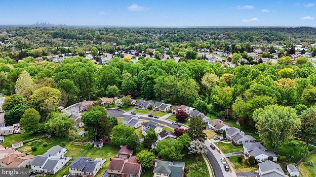 12 CHESHIRE CIRCLE, Broomall, PA 19008
