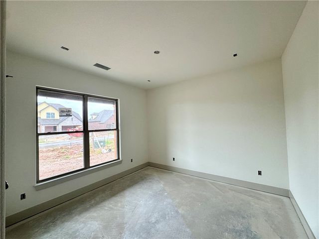 3000 SW Little Elm Loop, Bentonville, AR 72713