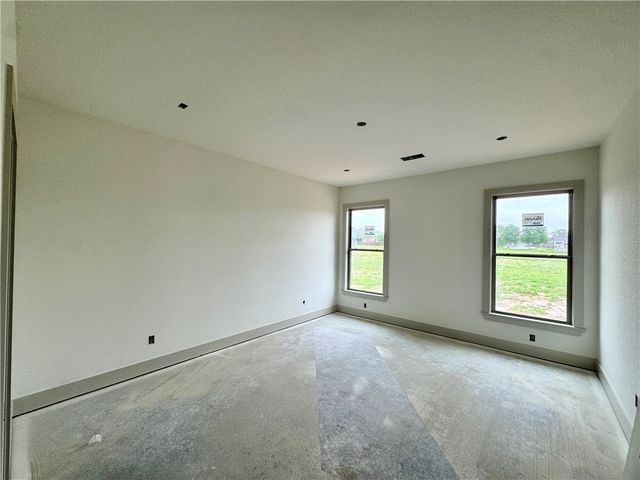 3000 SW Little Elm Loop, Bentonville, AR 72713