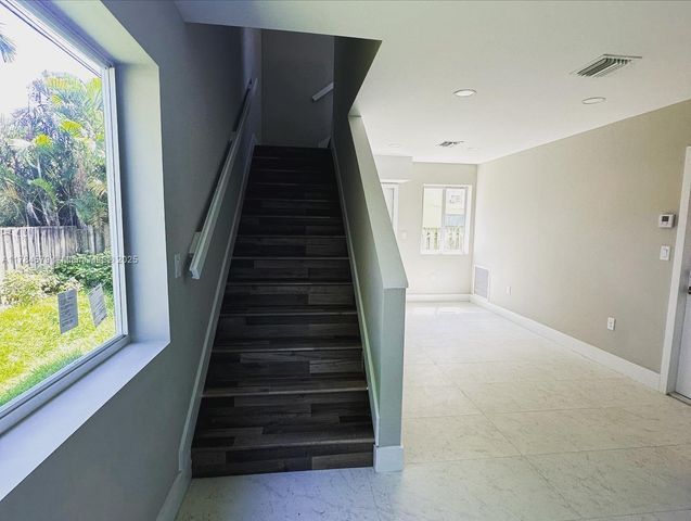 728 NW 2nd Ave, Fort Lauderdale, FL 33311