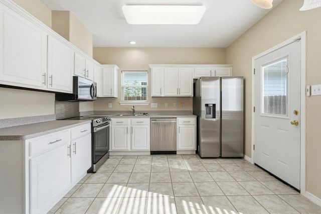 10223 Dandyline Way, Tomball, TX 77375