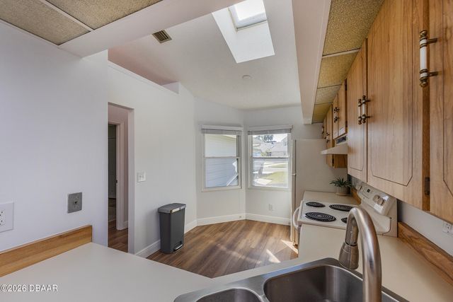 931 Meadow View Dr Apt A, Port Orange, FL 32127