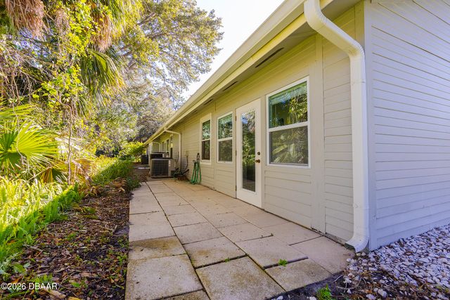 931 Meadow View Dr Apt A, Port Orange, FL 32127