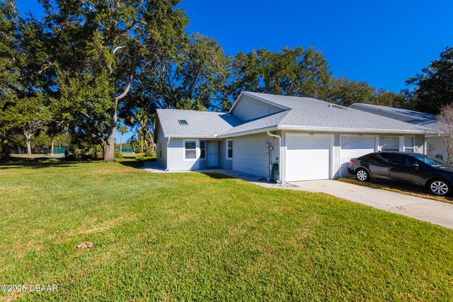 931 Meadow View Dr Apt A, Port Orange, FL 32127