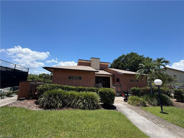 5735 Foxlake DR 6, North Fort Myers, FL 33917