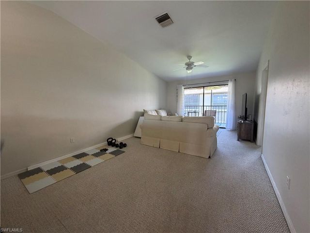 5735 Foxlake DR 6, North Fort Myers, FL 33917