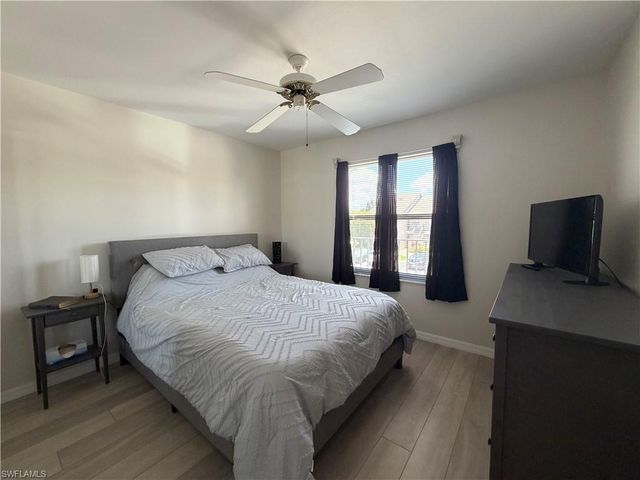 5735 Foxlake DR 6, North Fort Myers, FL 33917
