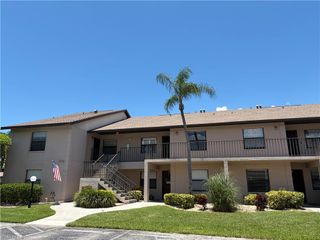 5735 Foxlake DR 6, North Fort Myers, FL 33917