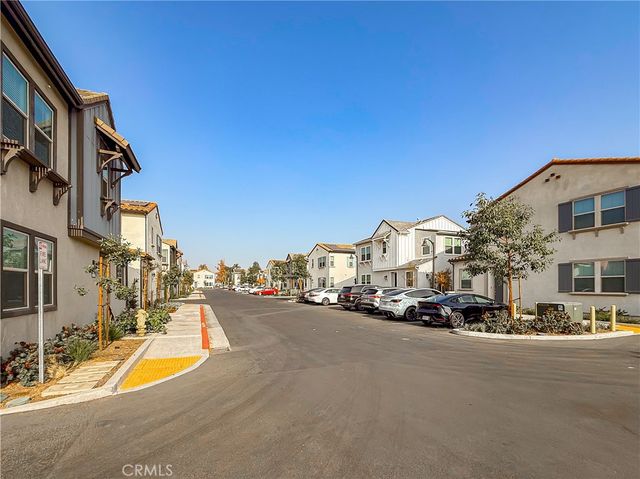 501 Embrook, West Covina, CA 91791