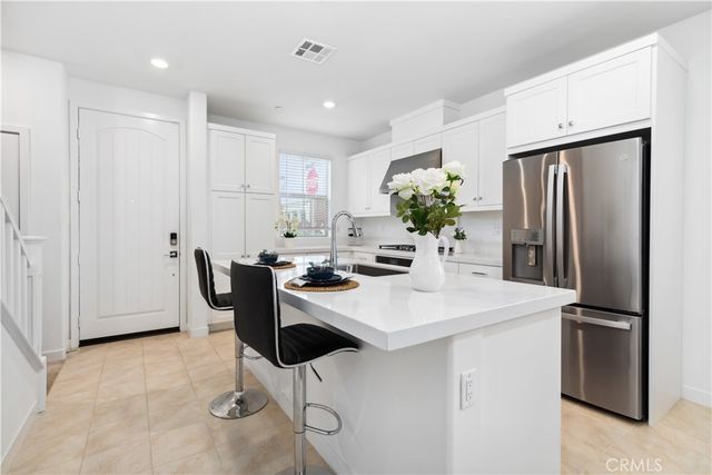 501 Embrook, West Covina, CA 91791