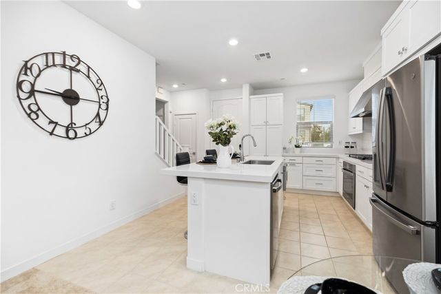 501 Embrook, West Covina, CA 91791