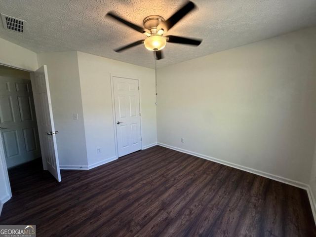 2965 Hunters Pond Court, Snellville, GA 30078