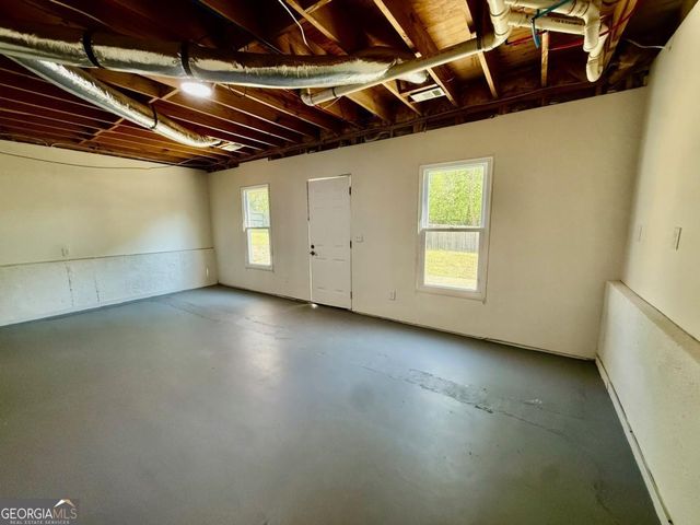 2965 Hunters Pond Court, Snellville, GA 30078