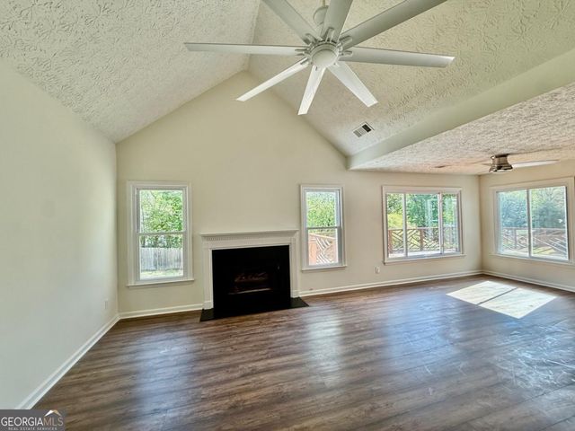 2965 Hunters Pond Court, Snellville, GA 30078