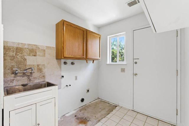 36358 Orange Grove Avenue, Madera, CA 93636