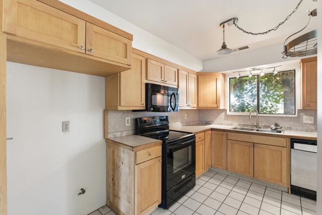 36358 Orange Grove Avenue, Madera, CA 93636