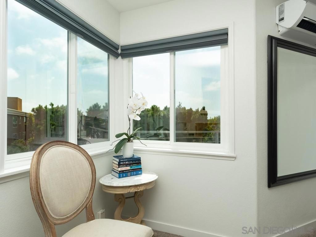 Image 18 of property listing at 422 Rosecrans St 7, San Diego, CA 92106