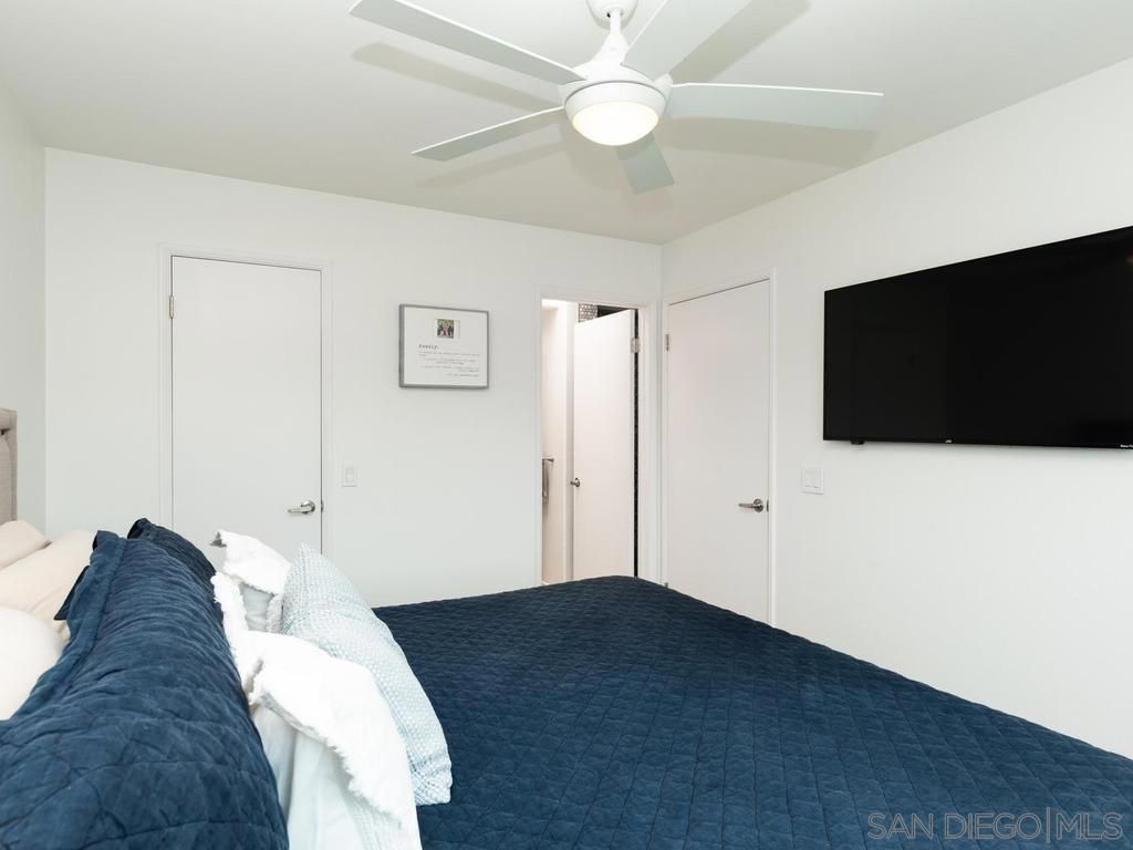 Image 23 of property listing at 422 Rosecrans St 7, San Diego, CA 92106