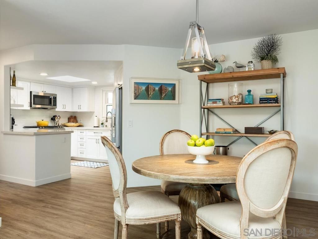 Image 9 of property listing at 422 Rosecrans St 7, San Diego, CA 92106