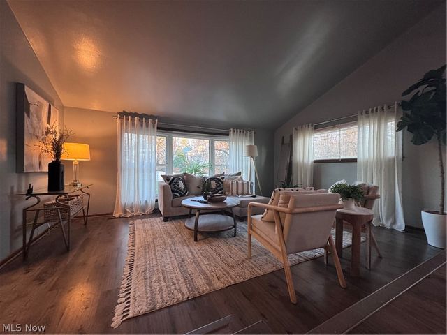 1621 Coventry Avenue NE, Warren, OH 44483