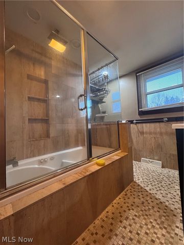 1621 Coventry Avenue NE, Warren, OH 44483