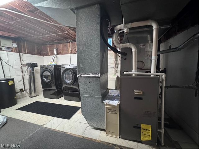 1621 Coventry Avenue NE, Warren, OH 44483