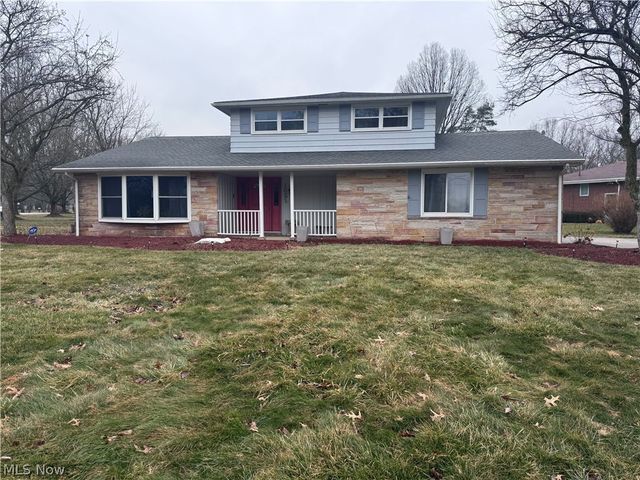 1621 Coventry Avenue NE, Warren, OH 44483