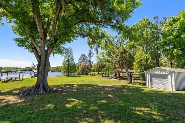 421 E COUNTY LINE ROAD, Lutz, FL 33549