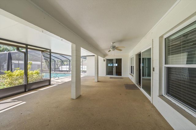 421 E COUNTY LINE ROAD, Lutz, FL 33549