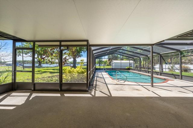 421 E COUNTY LINE ROAD, Lutz, FL 33549